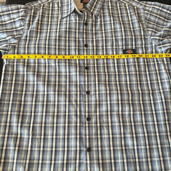 DICKIES- MENS SHORT SLEEVE BUTTON DOWN DRESS SHIRT - Picture 4 of 9